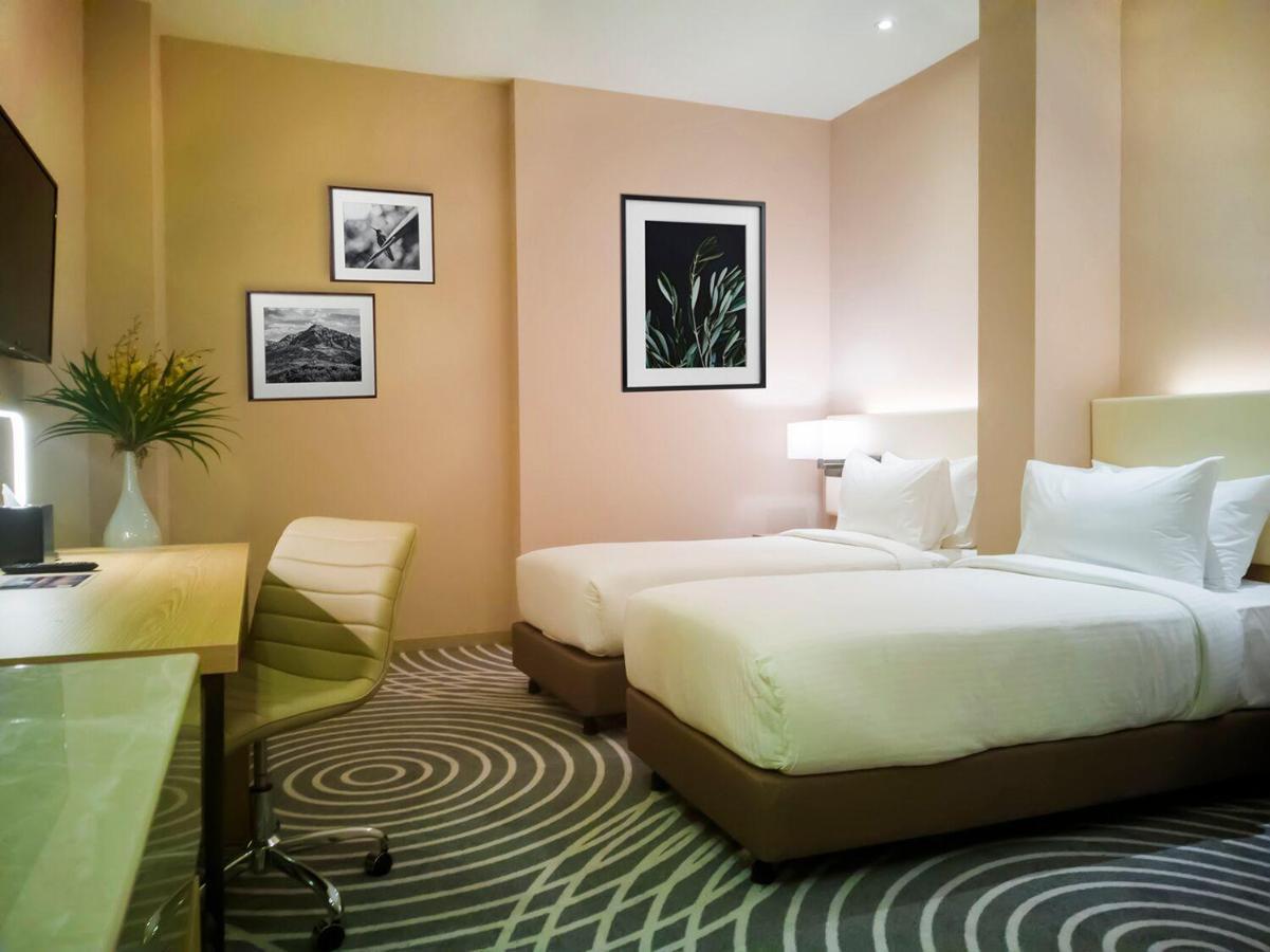 Upper View Regalia Hotel Kuala Lumpur Bagian luar foto